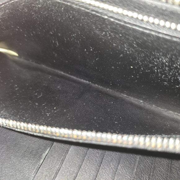 EUC - Authentic Louis Vuitton Unisex Taiga Leather Black Long Zippered Wallet - Picture 11 of 11